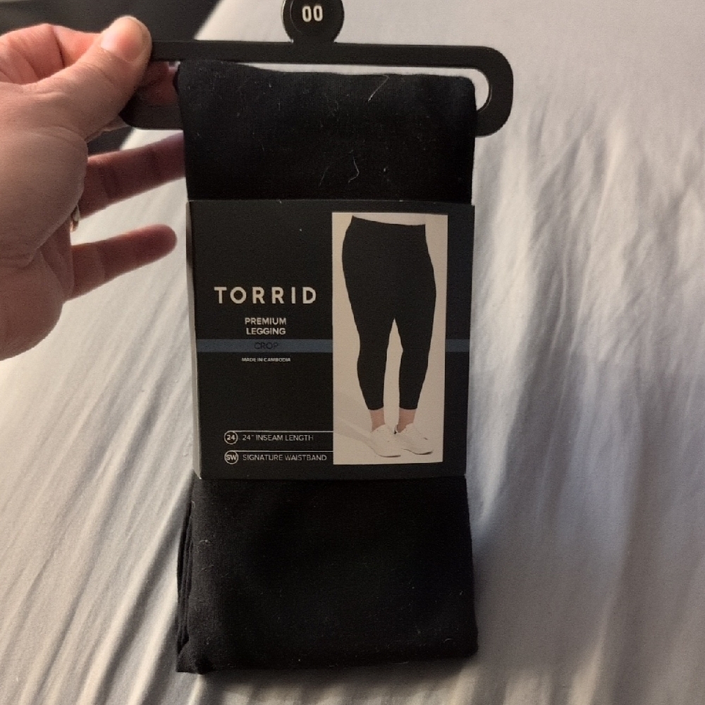 Torrid Black Premium Crop Leggings
